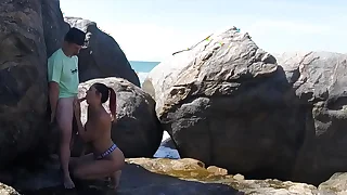 Sexo nas rochas com a ruiva
